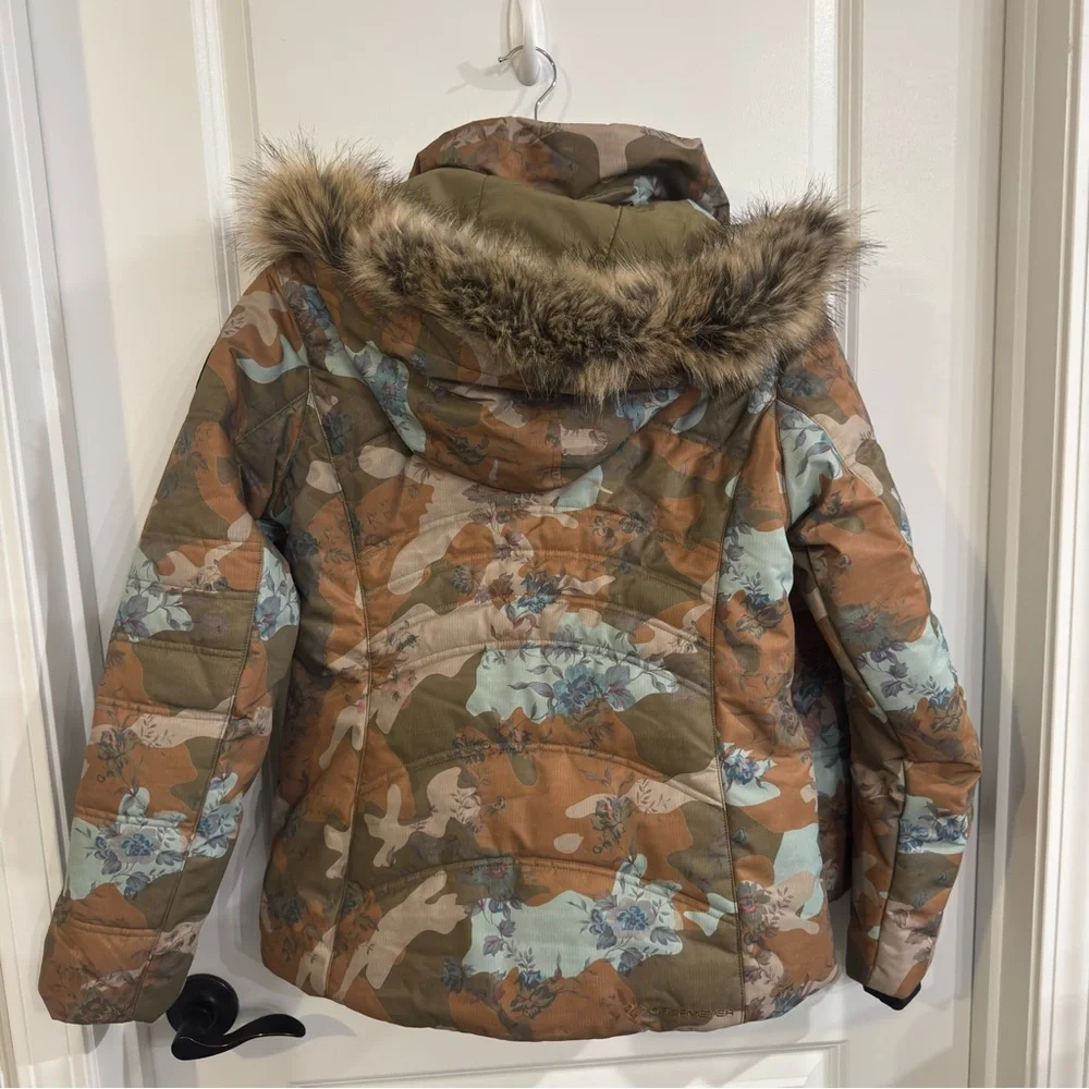 Obermeyer Tuscany II Jacket Ski Snow Jacket in Vintage Camo